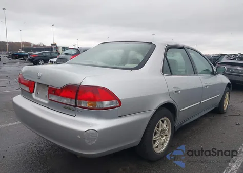2001 Honda Accord 2.3 Lx from USA, damaged, VIN JHMCG56441C011811